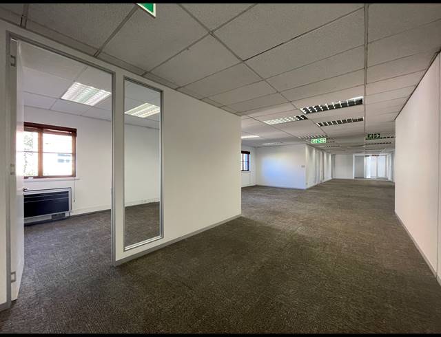 385M² OFFICE TO LET IN SANDTON CENTRAL